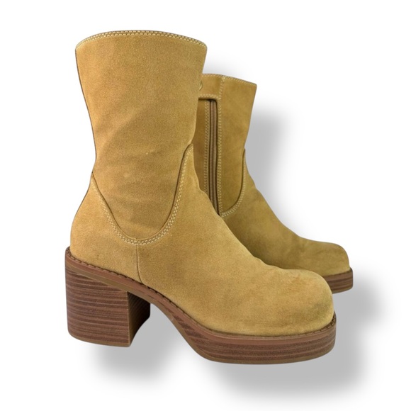 Xhilaration Y2K Vintage Tan Suede Chunky Platform Boots Women’s 7.5